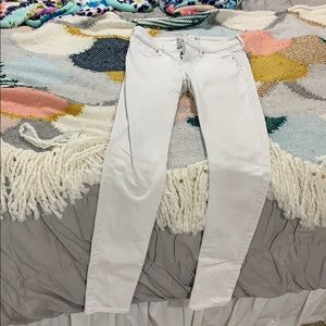 White Abercrombie & Fitch Jeans